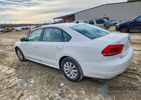 2014 Volkswagen Passat S z USA, uszkodzony, nr VIN 1VWAP7A35EC002749